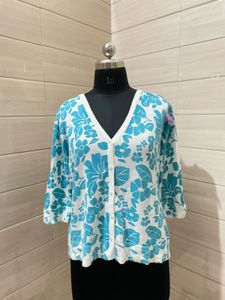 Imported cardigan new with tag 🏷️