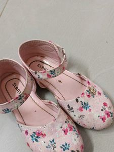Perfect Fit 5 Years Sandal Used Twice