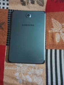 Samsung Galaxy Tab A SM-T355YZAAINS टैबलेट (8 इंच,