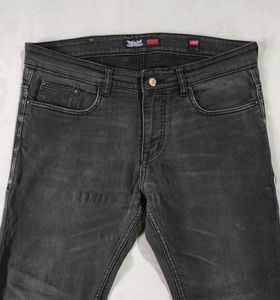 Levi&#39;s 523 Black Skinny Jeans