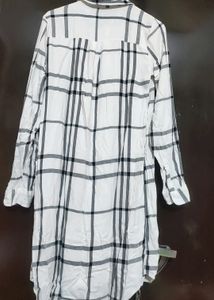 Black &amp; White Linning Print Long Shirt For 36 Bust