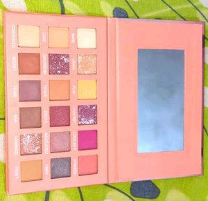 Nude Eyeshadow Palette