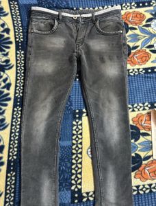 Jeans For Men And Women (New Condition)