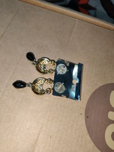 Black Earings