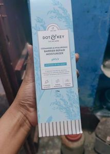 Dot &amp; Key Moisturizer