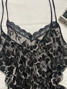 4 Trendy Tops