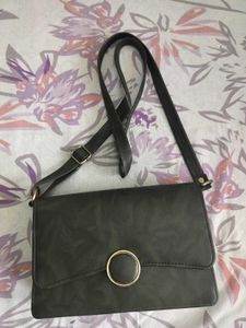 Chic Crossbody Bag