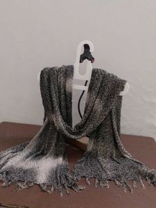 Stylish Grey Scarf