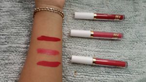 MYGLAMM LIT lipstick
