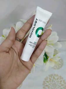 Novology Acne Cleanser