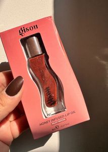 Gisou Honey Infused Lip Oil