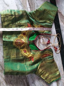 Pink And Parrot Green Pattu Saree.