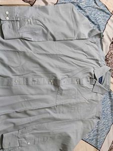 dutch harbour shirt minimal use in good condition