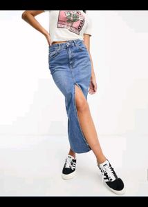 STRADIVARIUS FRONT SLIT DENIM SKIRT 26"