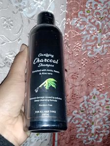 Clarifying Charcoal Shampoo