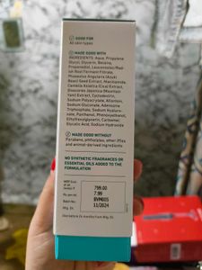 Cica &amp; Hya-betaine Vegan Mucin Essence