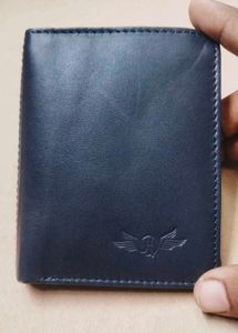Very Smoothy Gwnuine Leather Wallet For Men
