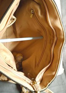 👜 Crossbody Bag Peach Colour