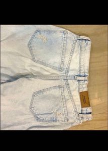 Berskha Distressed Mom-fit Jeans