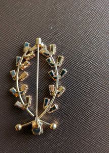 Vintage Rhinestone Wreath Brooch