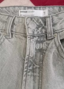 Damage Straight Jeans