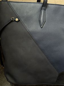 Victoria&#39;s Secret Tote Bag ( With Flaw)