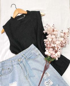 Vero Moda Black Knit Vest Top B