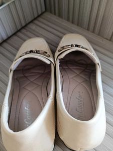 Elegant Off White Heeled Loafers