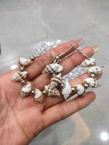 Seashell &amp; Pearl Beaded Circle Earring