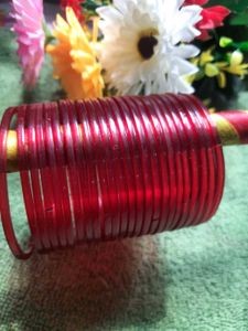 Red Bangles - Set of 3 And 4 Kade