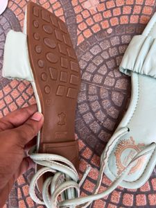 New Lace Gliders
