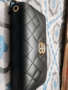 Stylish Black Quilted Wallet