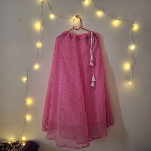 Pink colour skirt