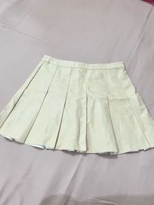 leather skirt