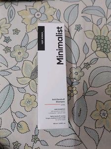 minimalist anti dandruff shampoo brand new
