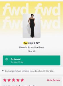 Elegant Black Bodycon Maxi Dress with Delicate Str