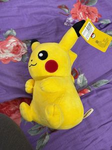 Pikachu 30 Cm Doll