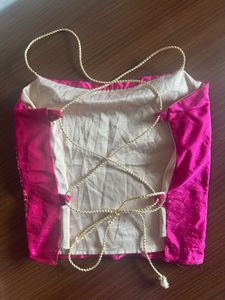 Pink Embroidered Top🌷