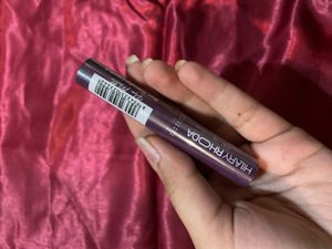 Totally Seal Packed Lipstick