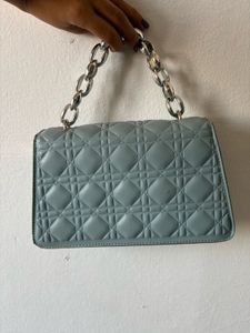 Chic Quilted Chain Handle Bag