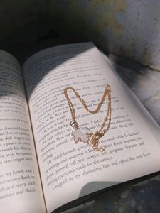 Enamel Maple Leaf Neck Locket/chain 🍁