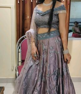 Heavy Embroidery Lehnga 💗🖤