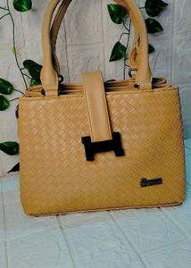 KISH Brand Hand Bag 🛍️