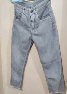 Combo 2 Quarter Jeans (26+28 Waist)