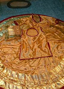 32 Kali Satin Poshak