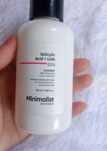 Minimalist skin and hair care
