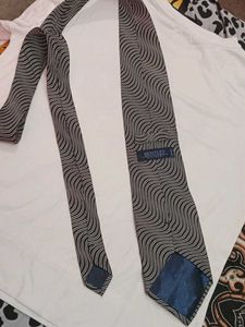 BENTLEY SILKBURY TIE
