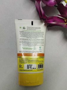 Mamaearth Vitamin C Daily Glow Sunscreen 💖