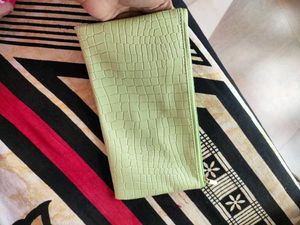 NY Bae Pista Punch Travel Pouch