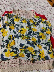 Girls Top  Set Of 3. SizeM